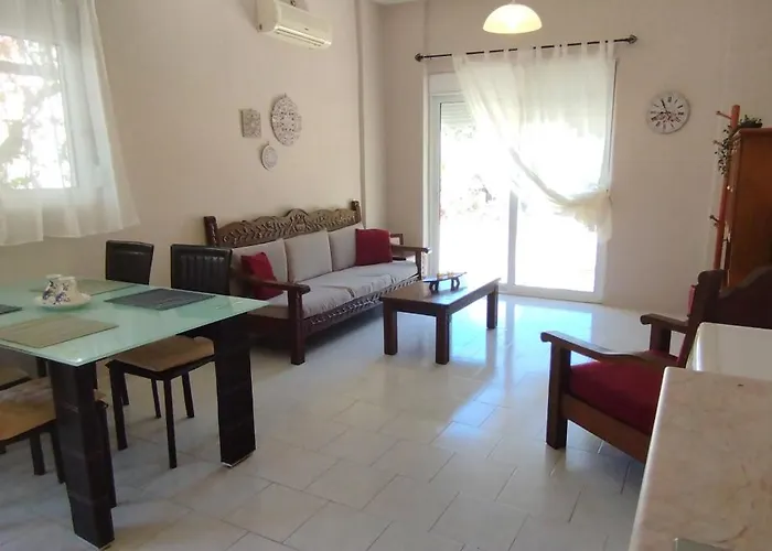 Marilen Livadia (Tilos)